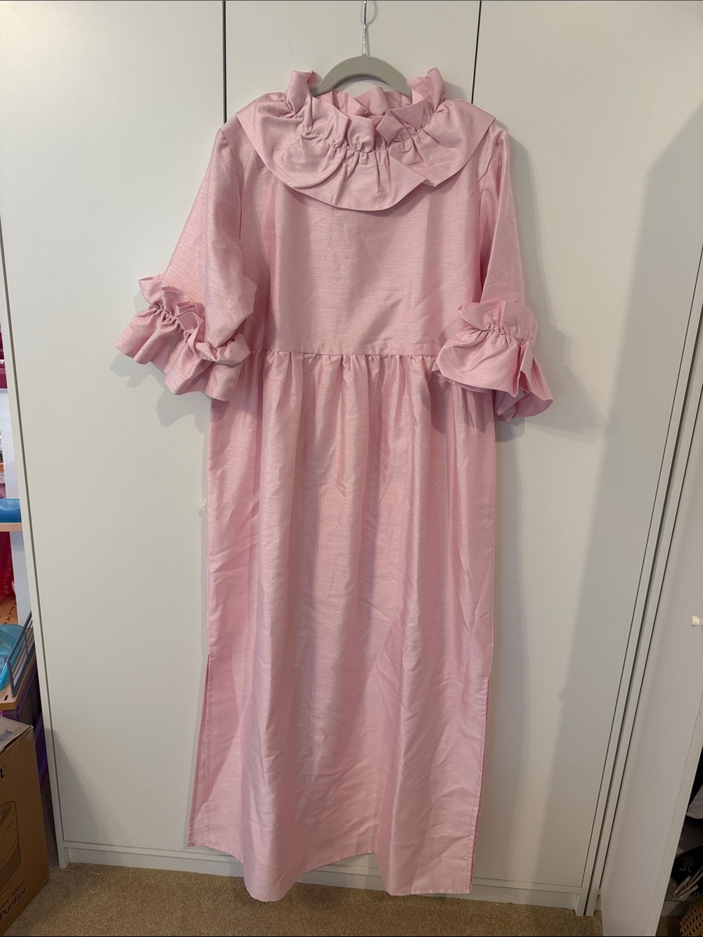 NWT Elizabeth Wilson Silk Soft Pink Ruffle-Trim Maxi Dress with Gathered Waist